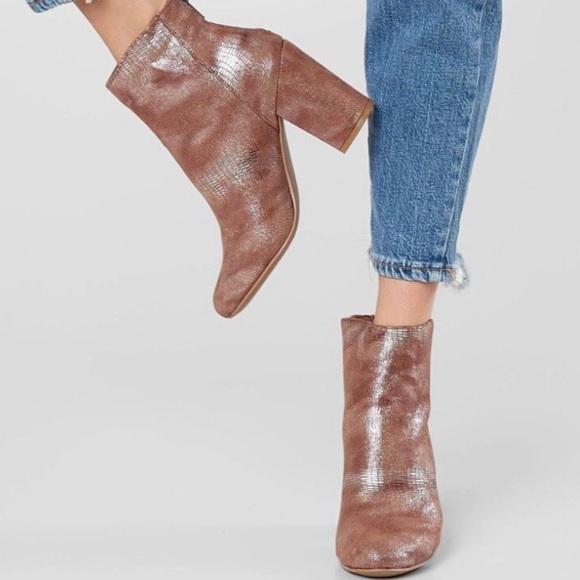 Very G Boa Booties 8.5 - Picture 2 of 10